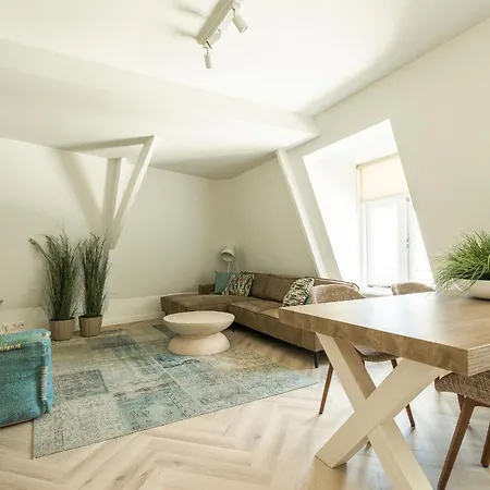 Unique Penthouse Near City Center And Park Roosendaal Exterior photo