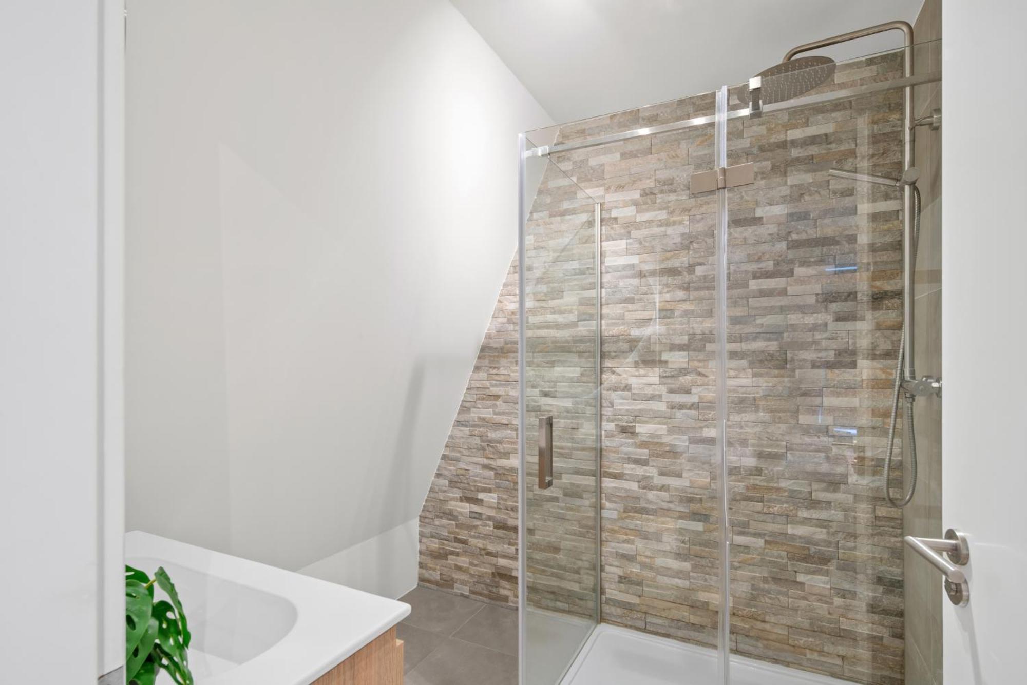 Unique Penthouse Near Center And Park Appartamento Roosendaal